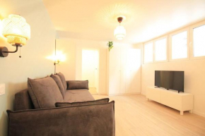 Disponible - Appartement Entier Rénové - Canapé Lit Emma - RERB, 5mn Paris - 2 pers - Parking Rue Gratuit - Tout équipé - 1er étage - 3